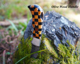Premium Handmade Damascus Knife - Checkered Wooden Handle - Best for hunting, survival and camping
