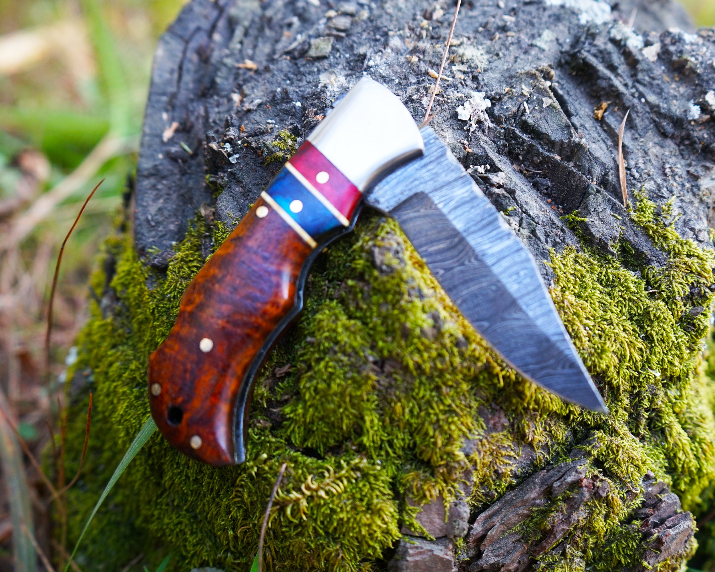 Damascus Folding Knife - Handmade knife - Best for Survival and Camping - Comes with the sheath