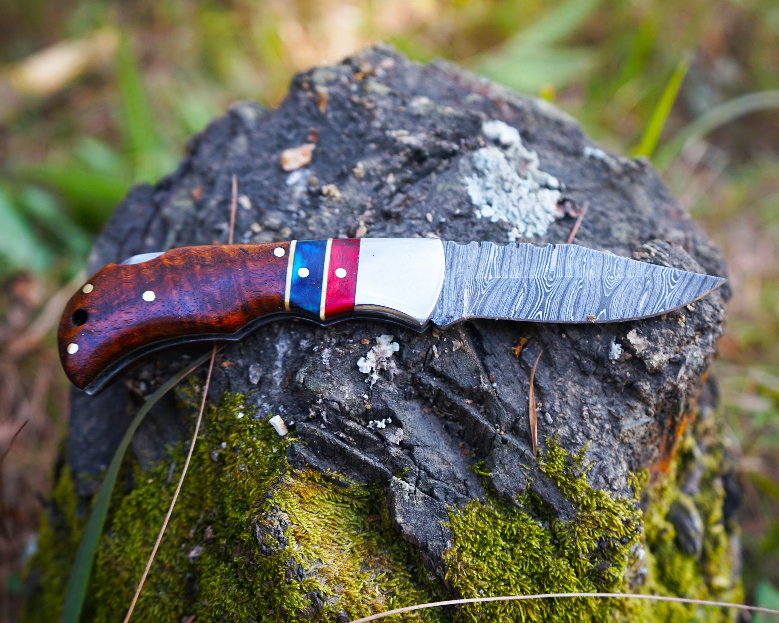 Damascus Folding Knife - Handmade knife - Best for Survival and Camping - Comes with the sheath