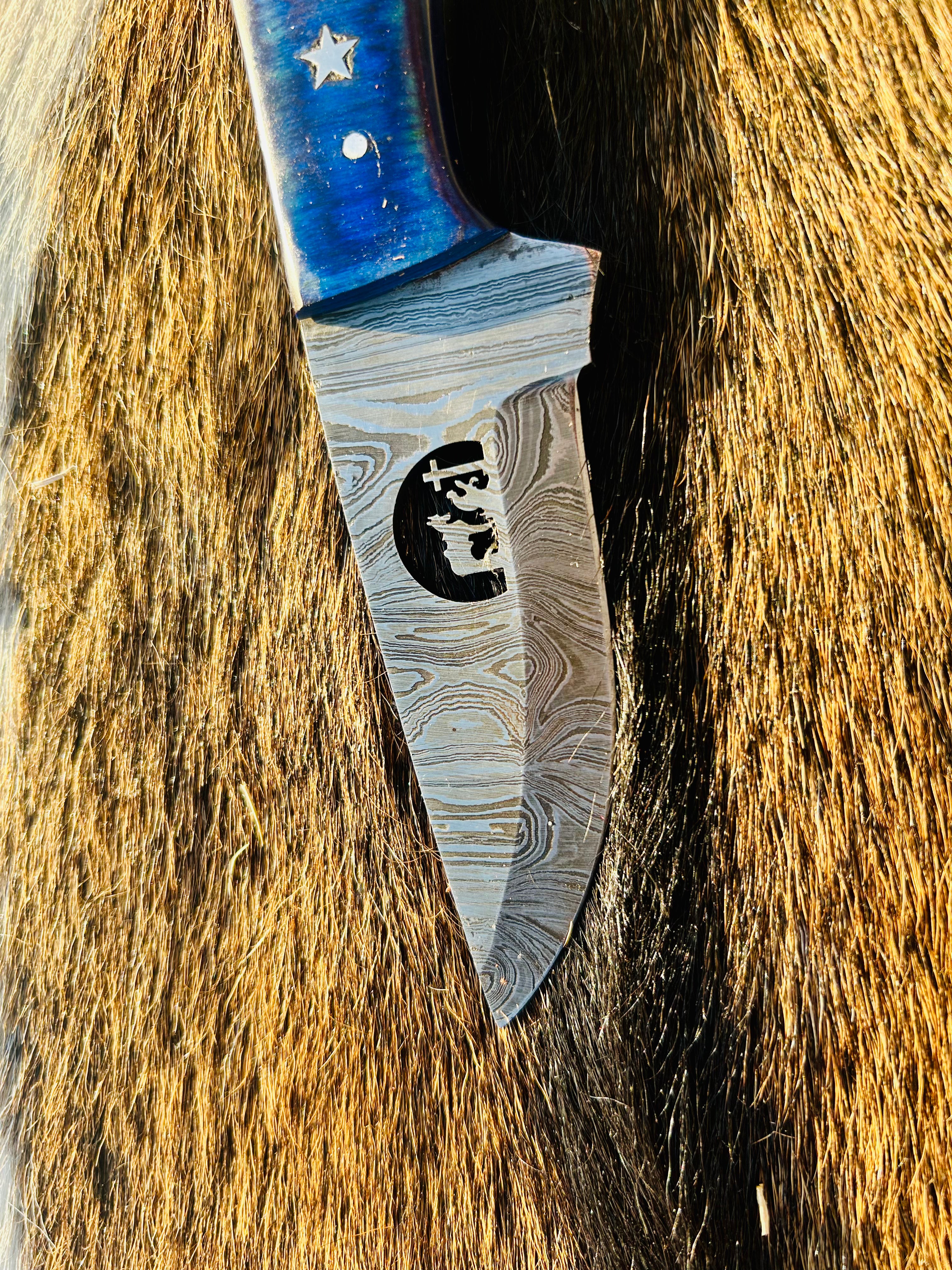 Cowboy Church Premium Damascus Fixed Blade with Texas Handle - Best for Survival and Camping - Ready to use - Comes with Sheath