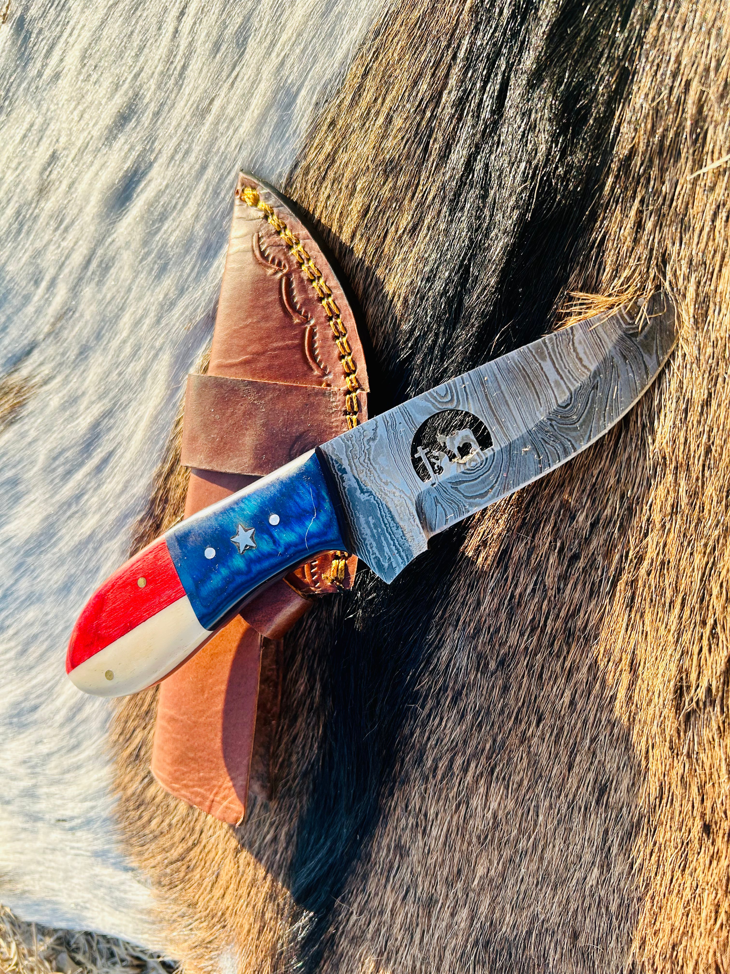 Cowboy Church Premium Damascus Fixed Blade with Texas Handle - Best for Survival and Camping - Ready to use - Comes with Sheath